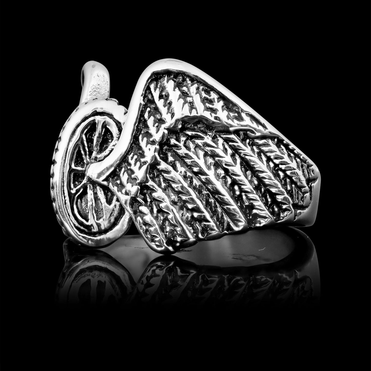 Stainless Steel Polished Winged Wheel Ring