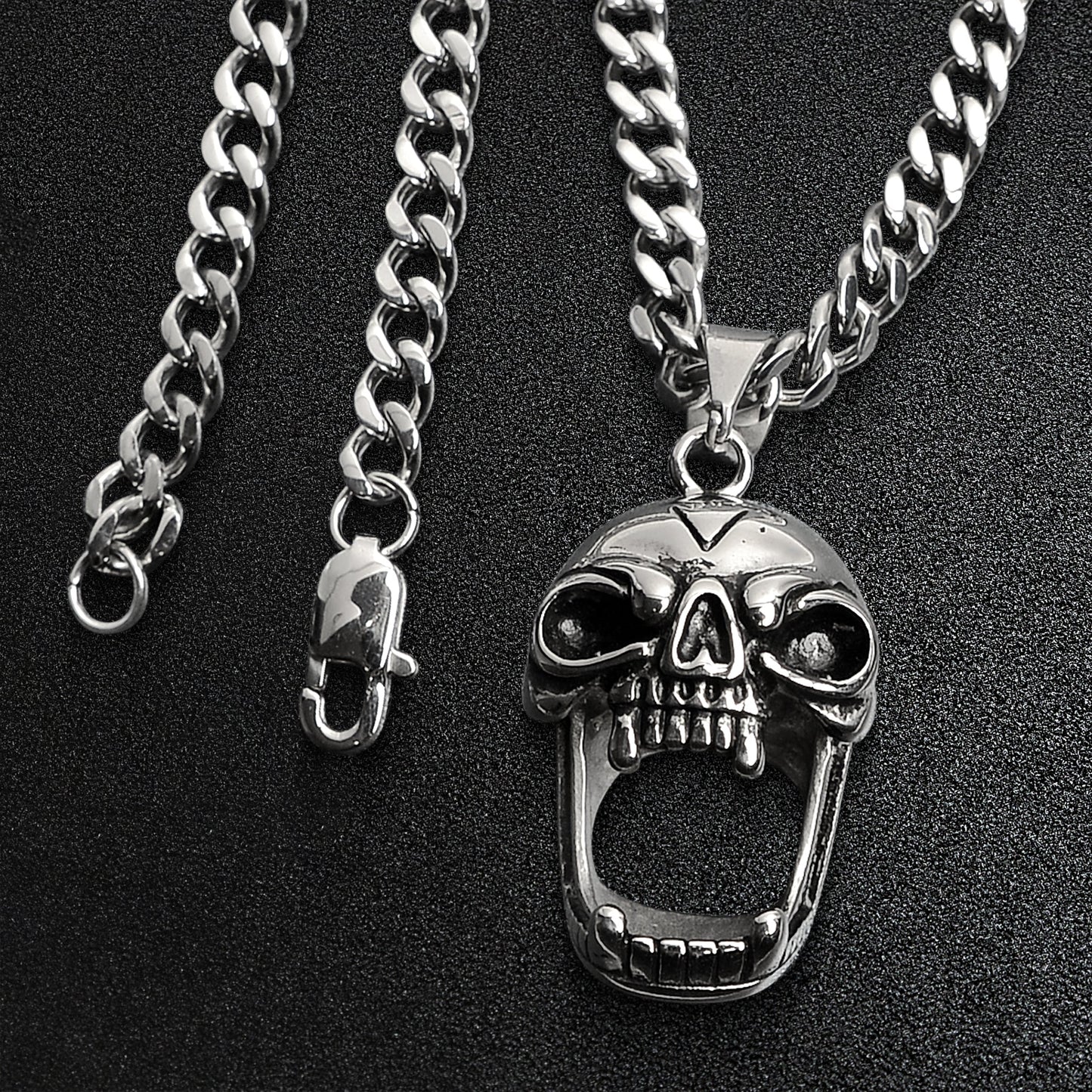Stainless Steel Screaming Fanged Skull Curb Chain Necklace