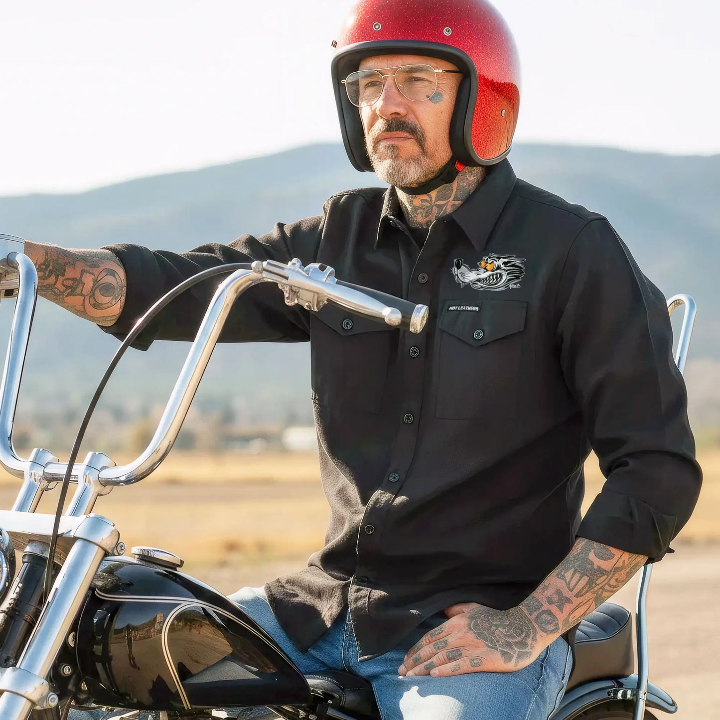 Hot Leathers FLM2115 Men's 'Black Race Wolf' Long Sleeve Flannel