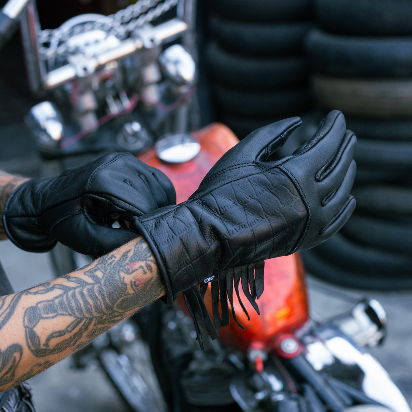 Alligator Gloves with Tassels