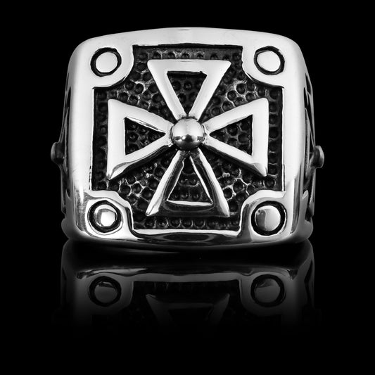 Stainless Steel Polished Maltese Cross Signet Ring