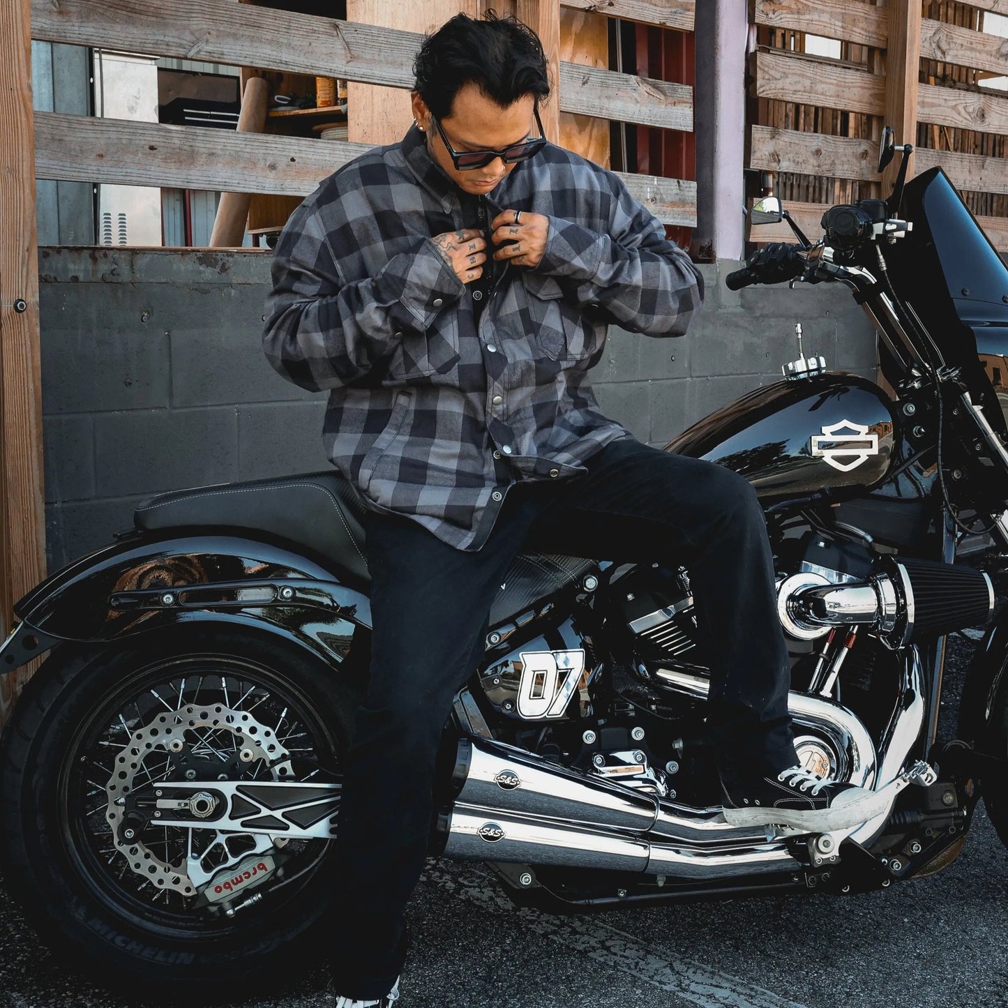 Sentry - Mens Black & Gray Armored Flannel